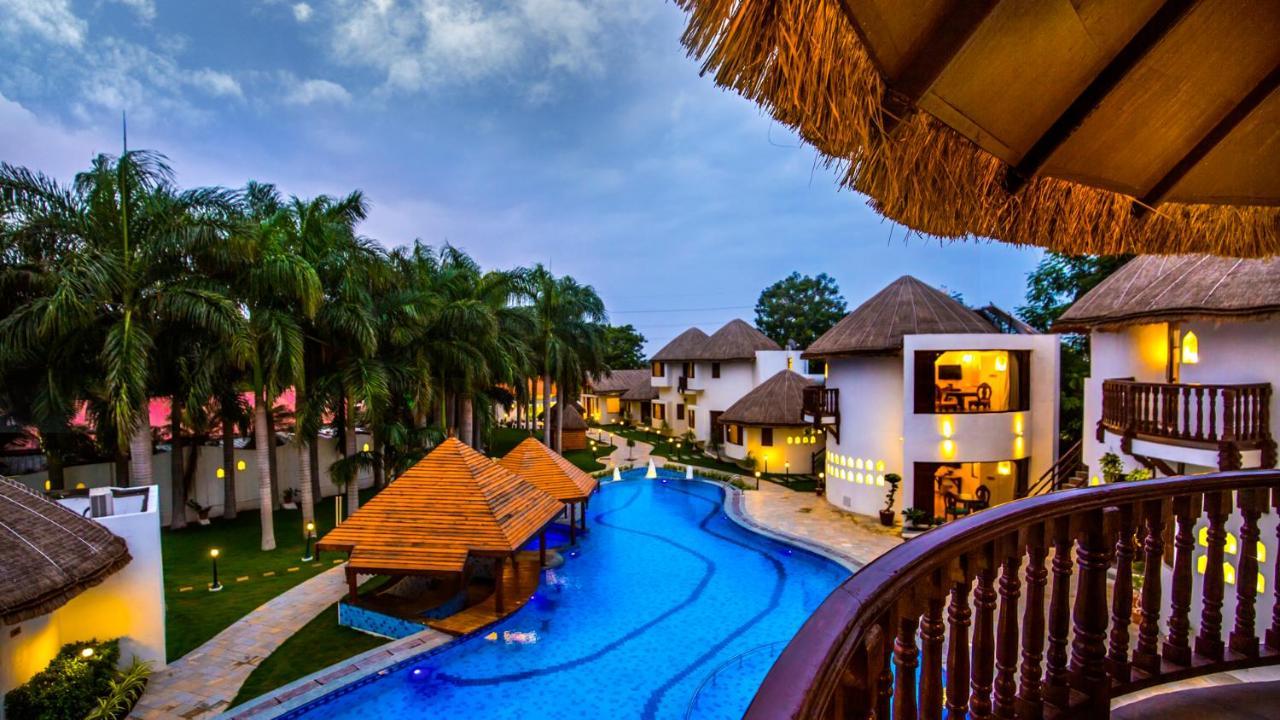 Nirali Resorts راجكوت المظهر الخارجي الصورة