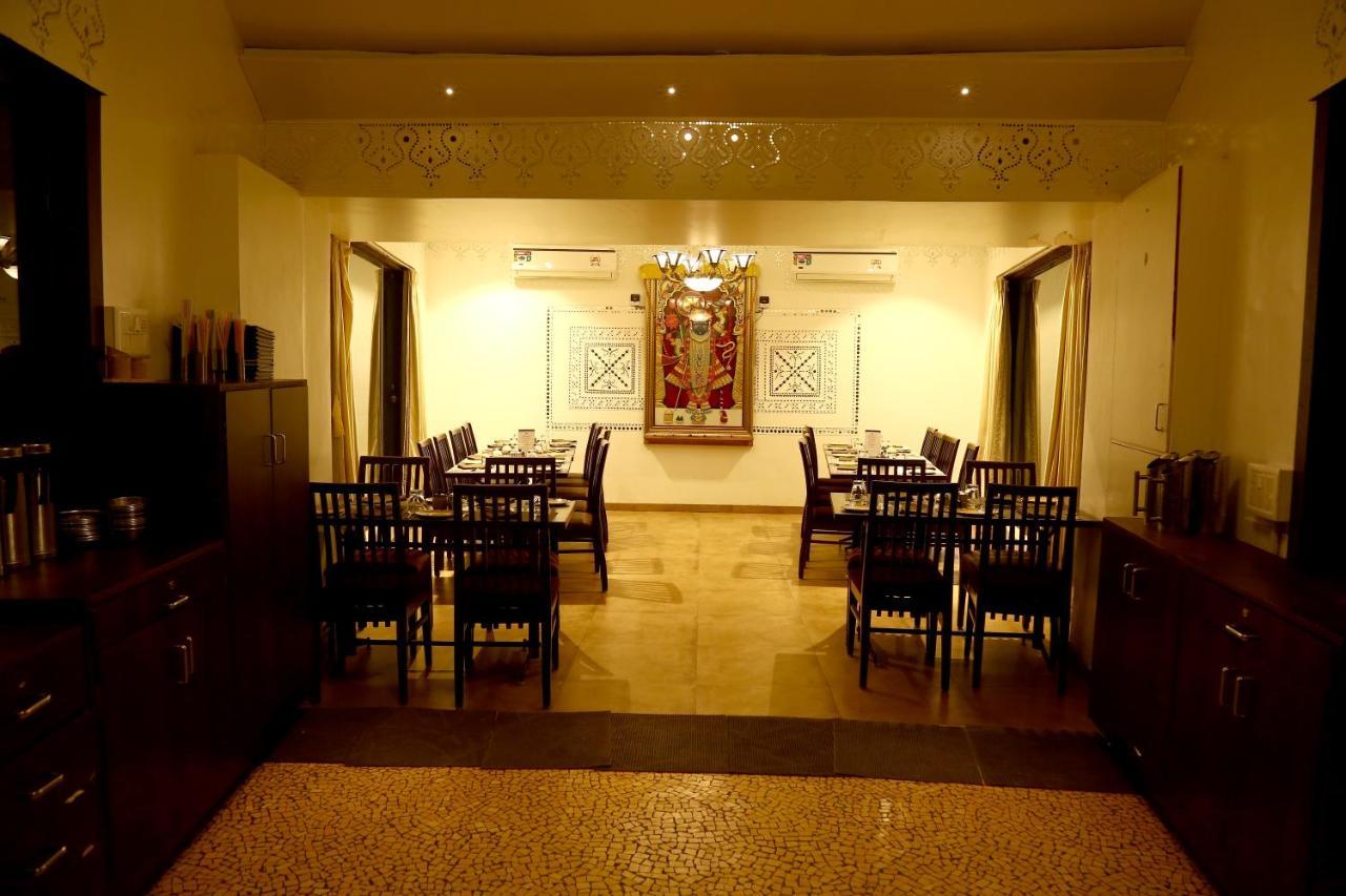 Nirali Resorts راجكوت المظهر الخارجي الصورة