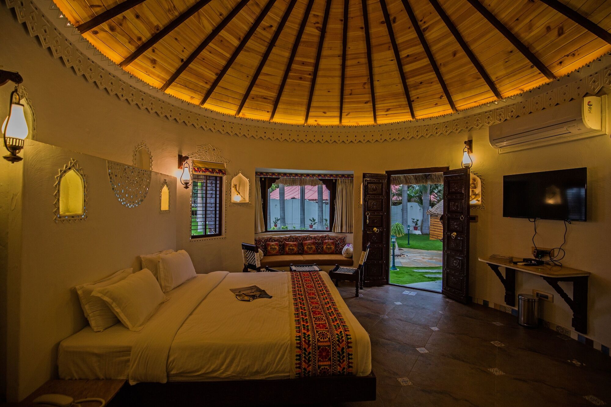 Nirali Resorts راجكوت المظهر الخارجي الصورة